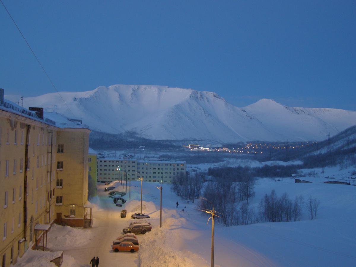 Кhibiny Apartments Kirova 28 Kirovsk  Eksteriør billede